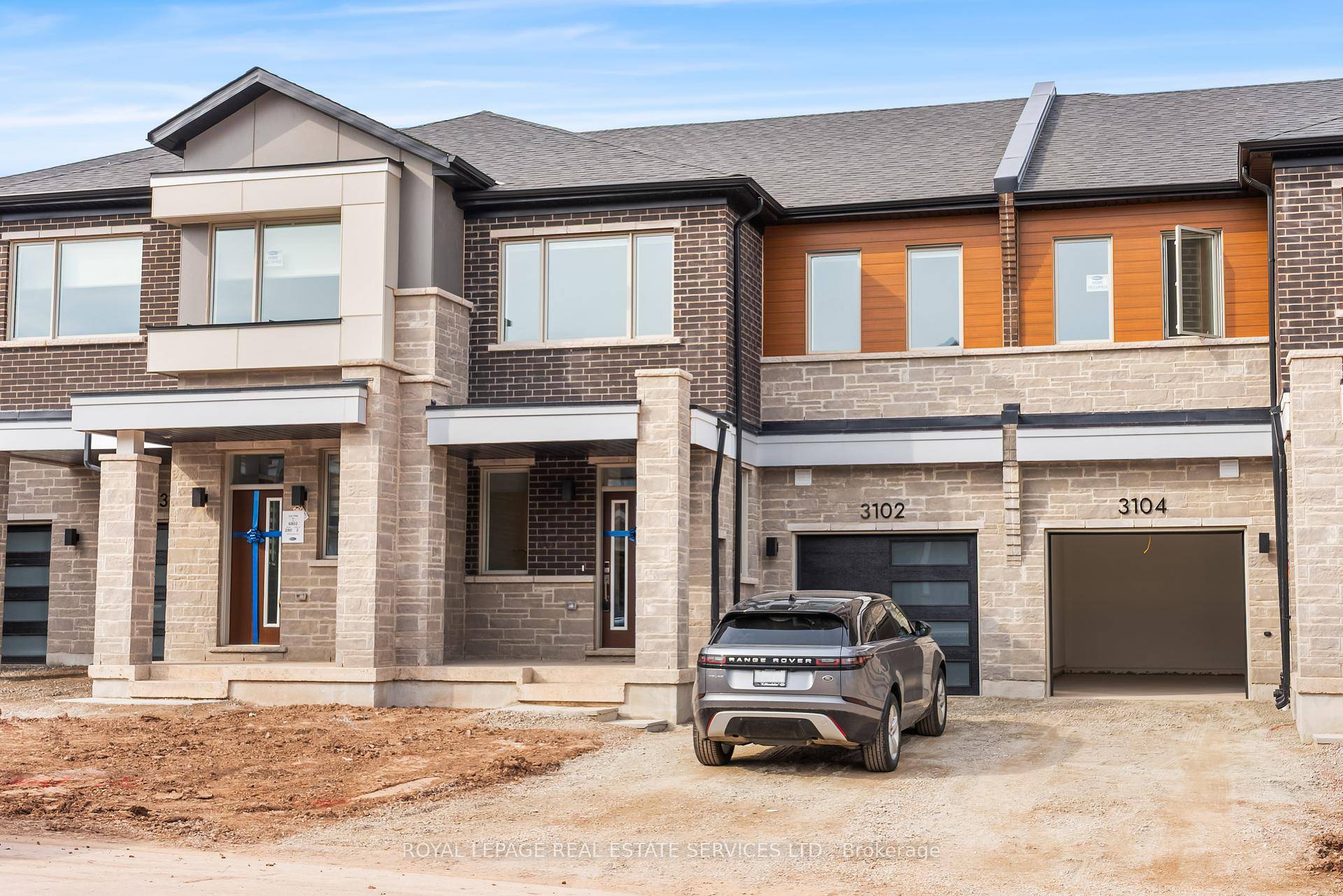 Welcome to this bright and spacious two storey townhouse featuring 4 bedrooms, 3 bathrooms, and stylish upgrades throughout.