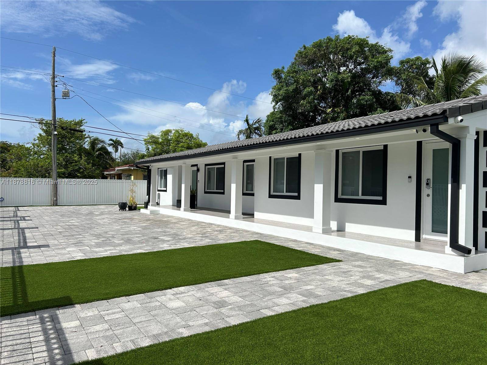 Beautiful house in Coral Gables !