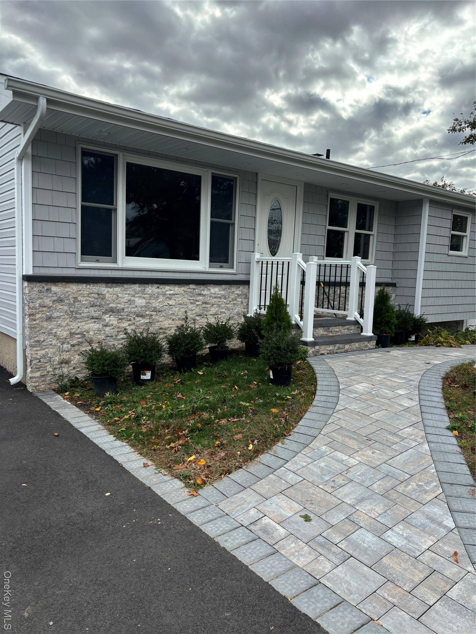 Renovated ranch all new in amp ; out