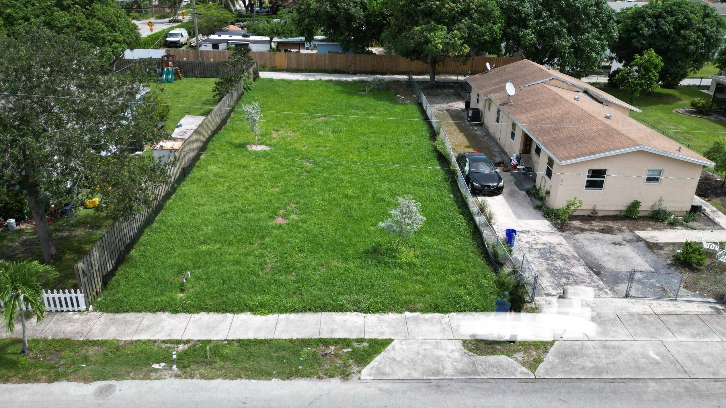 Take advantage of this rare opportunity to own a prime single family lot in one of Delray Beach's most desirable locations just off Atlantic Avenue and east of I 95.