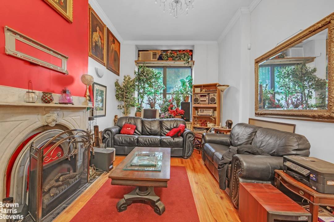 Welcome to 152 W 121st Street A Landmark Residence in South Harlem Discover timeless charm and modern potential at 152 W 121st Street, a distinguished landmark building ideally located between ...