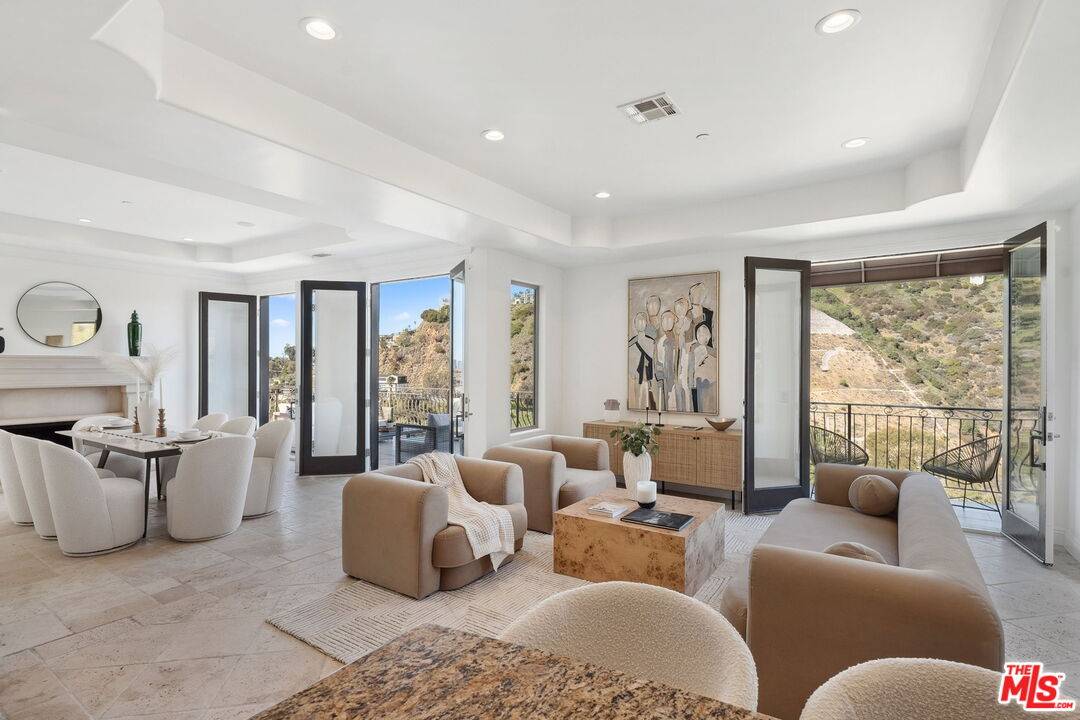 8031   Floral Ave 4BR Hollywood Hills East La