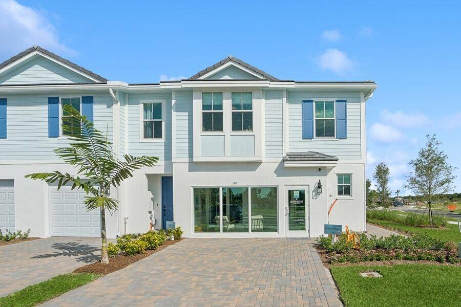 Fullerton II Townhome Farmhouse Style with Modern Upgrades2, 057 Sq Ft 2 Stories 3 Beds 2.