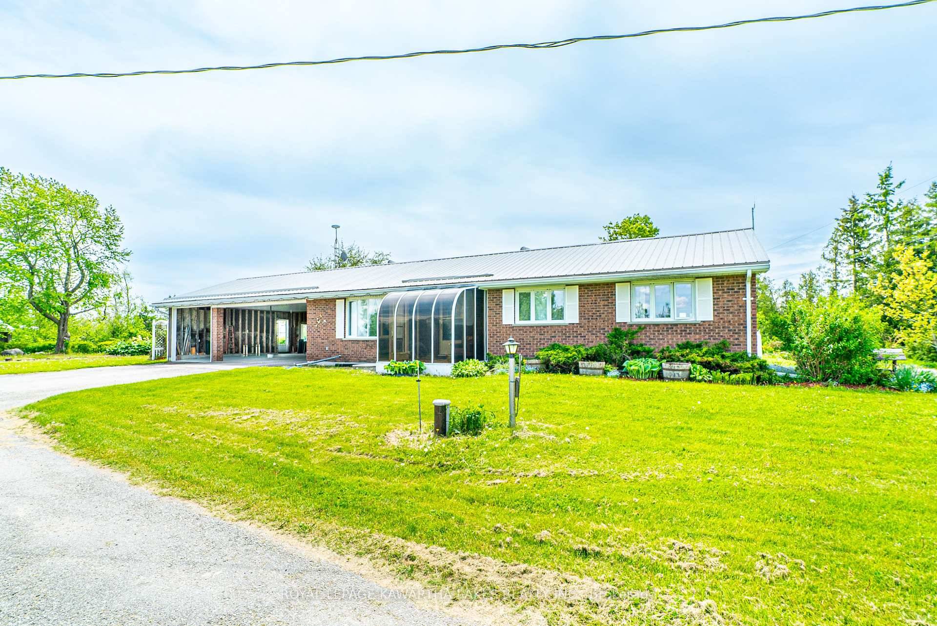 Solid brick bungalow on 7.