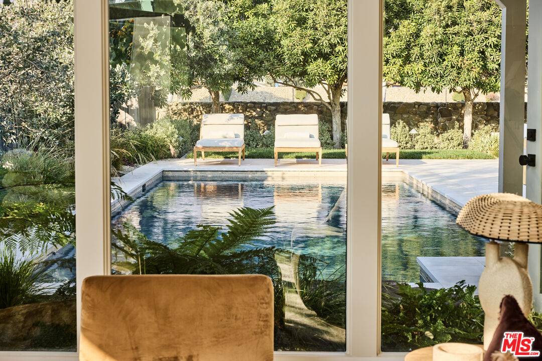 23515 Malibu Colony Rd 5BR Malibu La