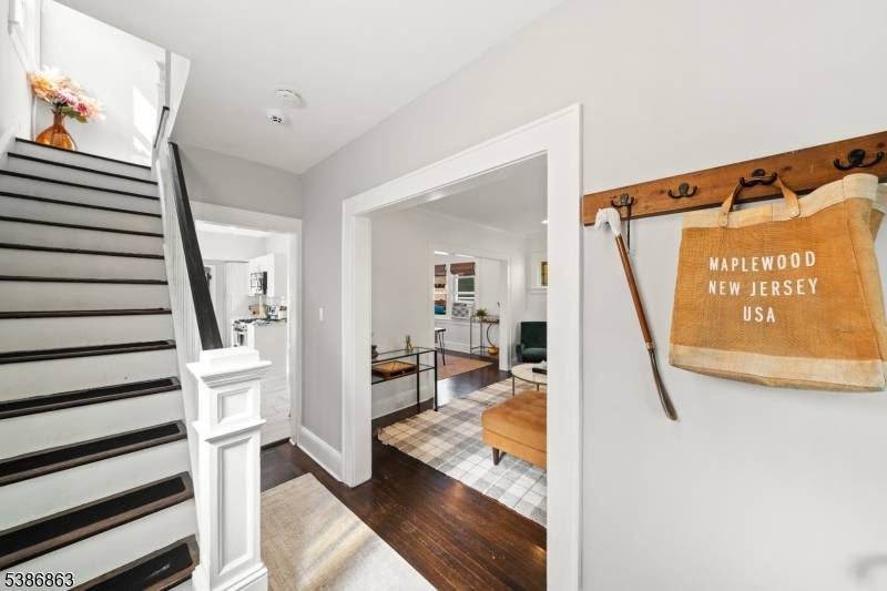 Home Sweet Home in Maplewood !