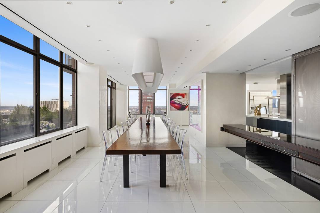 A private keyed elevator opens directly onto a dedicated landing, revealing the entire 41st floor of this extraordinary duplex residence.