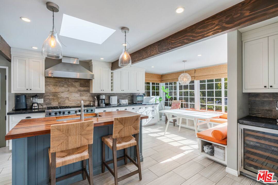 12413   Beatrice St 4BR Marina Del Rey La