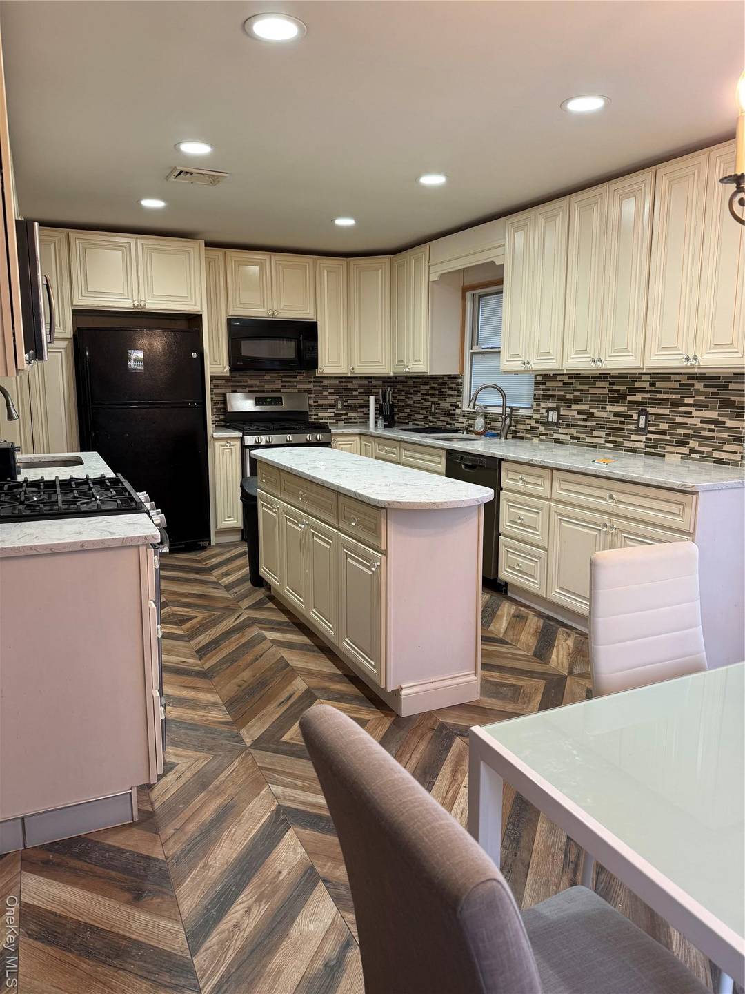 Don't miss your chance to rent this magical home set on stunning property !