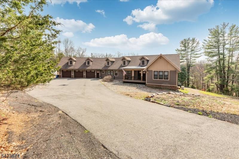 Custom built 2020 raised ranch set on 13.