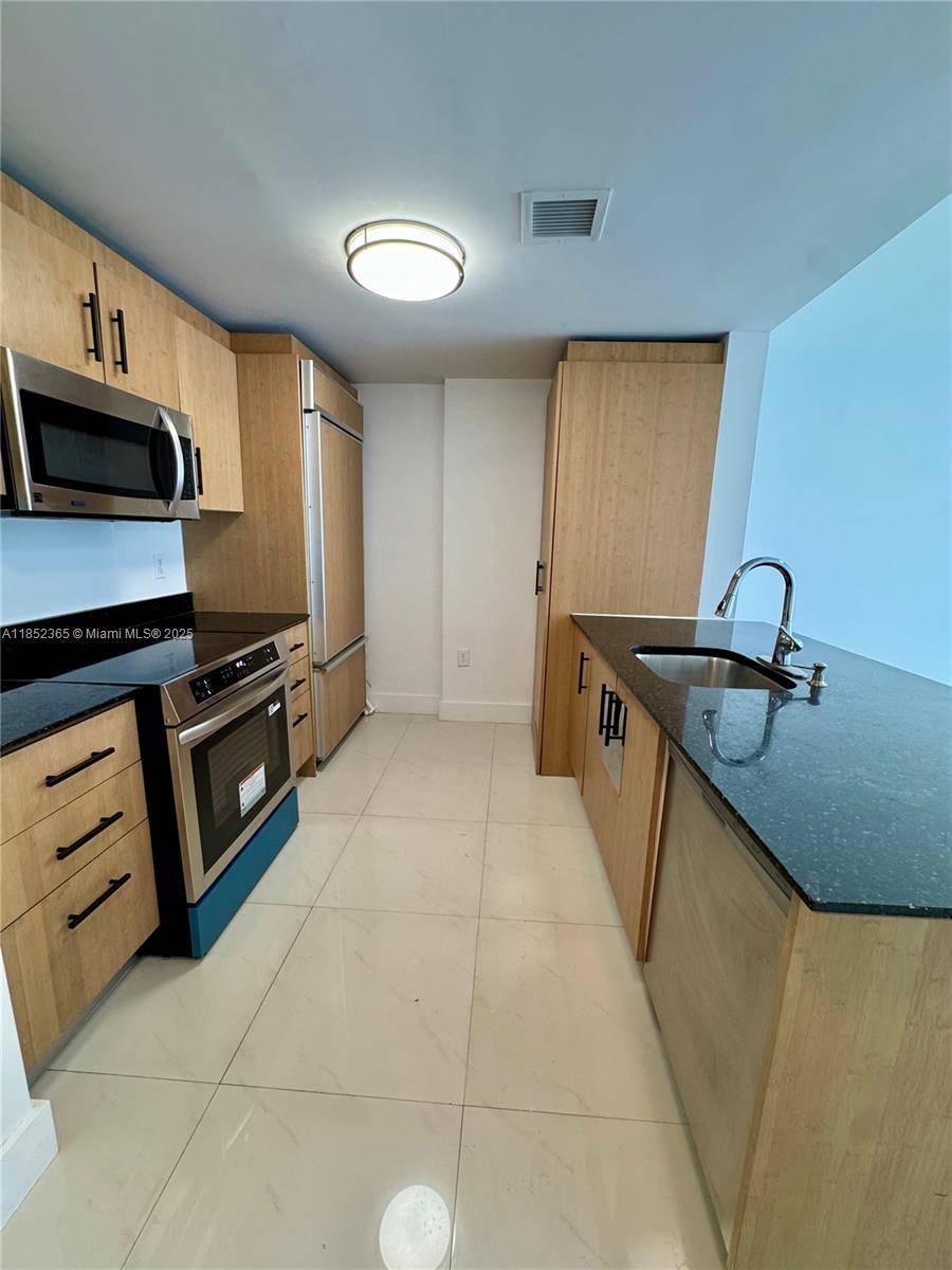 Spacious 1 bed 1 half bath in the renowned Harbour House of Bal Harbour.