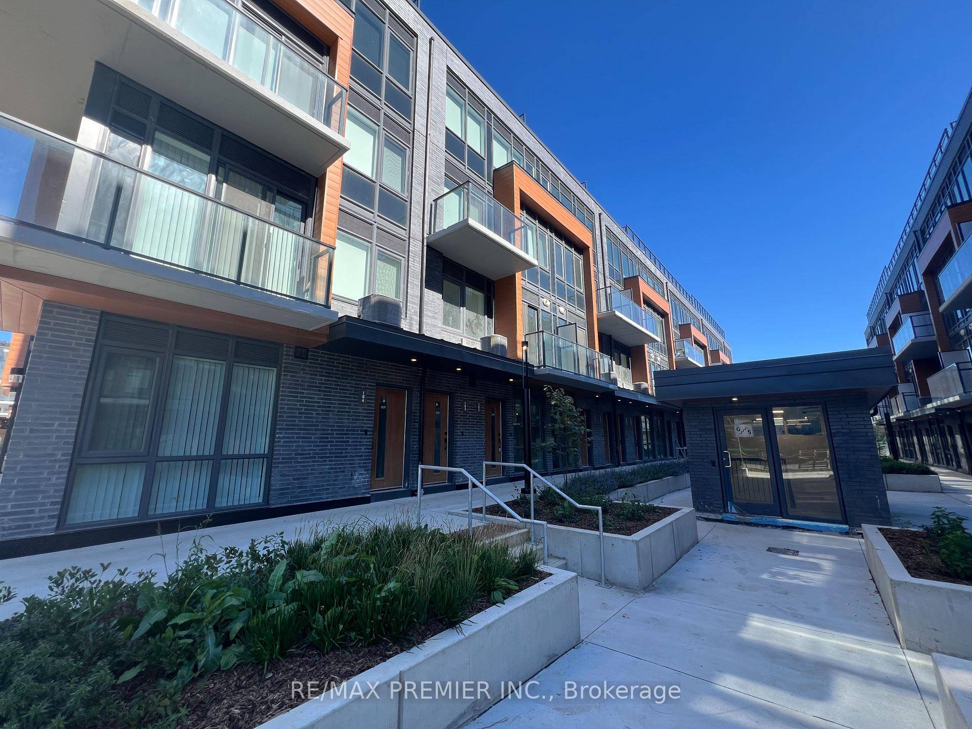 Lawrence Hill Condo Townhouse, Brand new build, 2 bedrooms, 2 Bathrooms, Balcony, Kitchen has Central Island, Parking amp ; Locker.