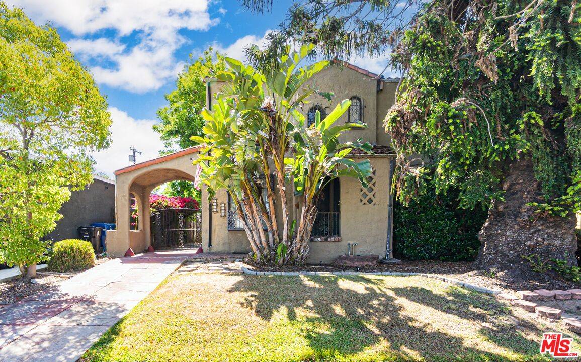1277 S Orange Dr 6BR La