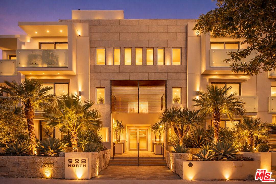 928 N Croft Ave 3BR Sunset Strip La