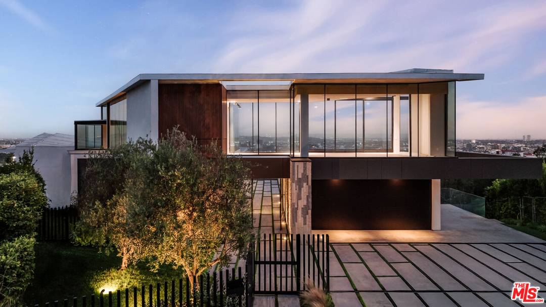 8368   Hollywood Blvd 5BR Sunset Strip La