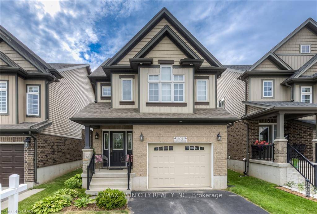 For Lease Welcome to this stunning open concept home in the highly sought after West Galt community !