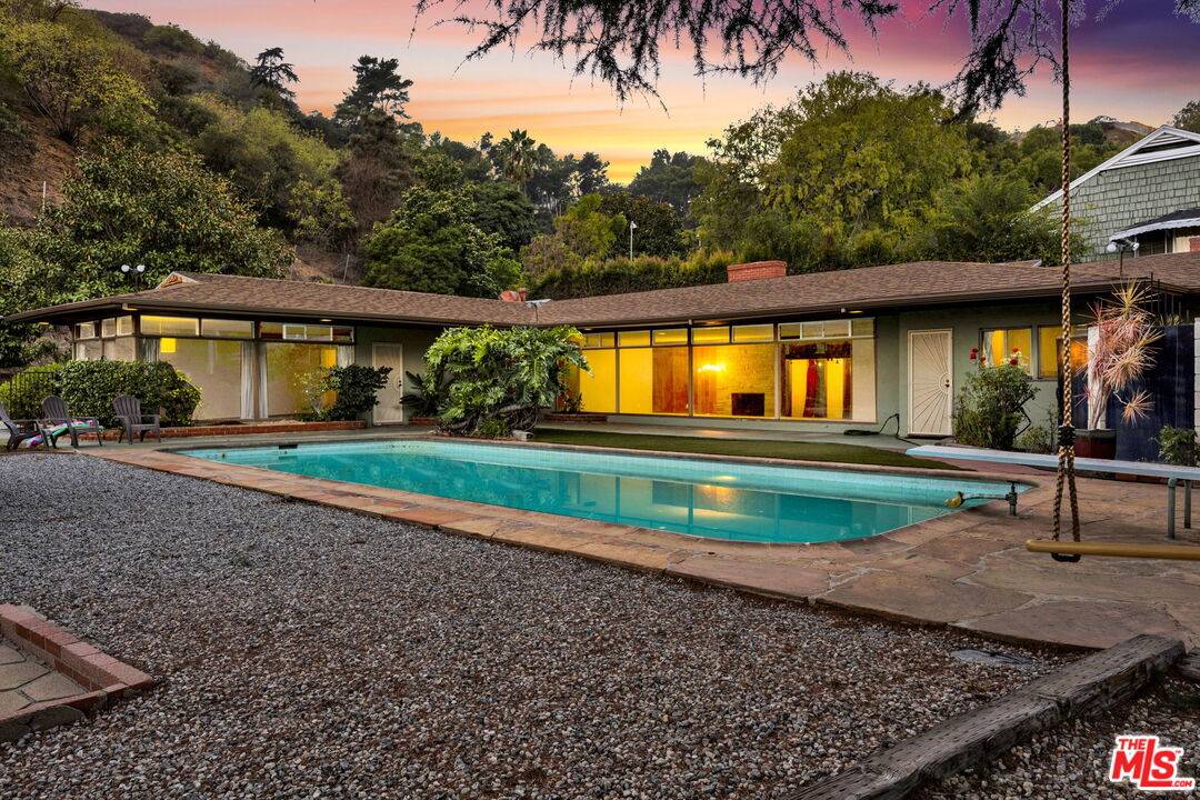 7230 Outpost Cove Dr 4BR Hollywood Hills East La