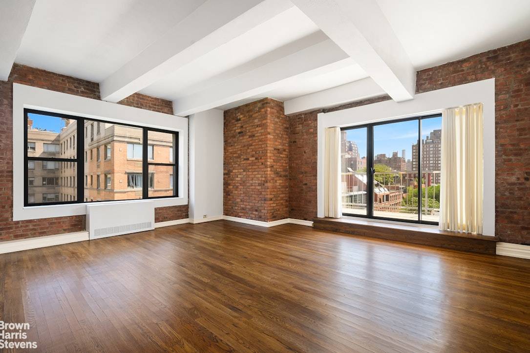 This expansive and flexible loft in a prime West Village location offers space, sunlight, and skyline views.