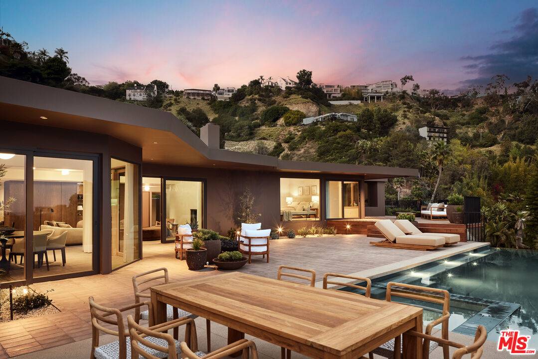 1849   Rising Glen Rd 4BR Sunset Strip La