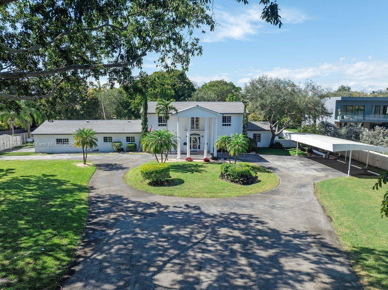LUXURY REAL ESTATE AUCTION on site on Thursday, October 9th, 2025, at 11 00 AM.