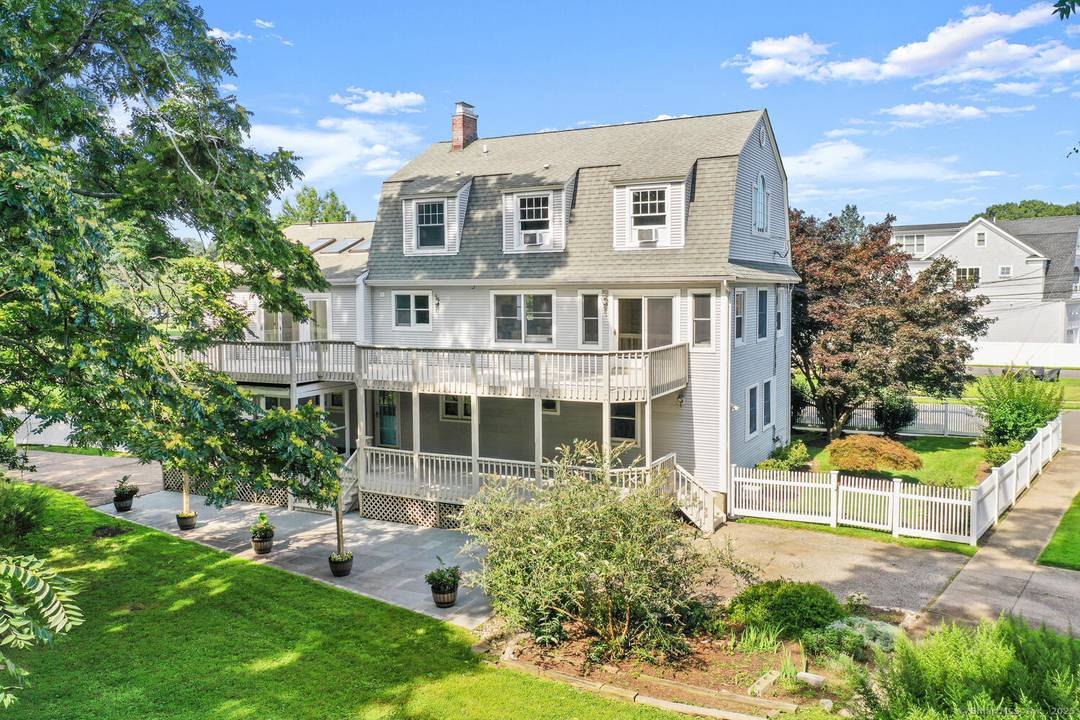 FURNISHED ACADEMIC YEAR 2028 2029 AVAILABLE.