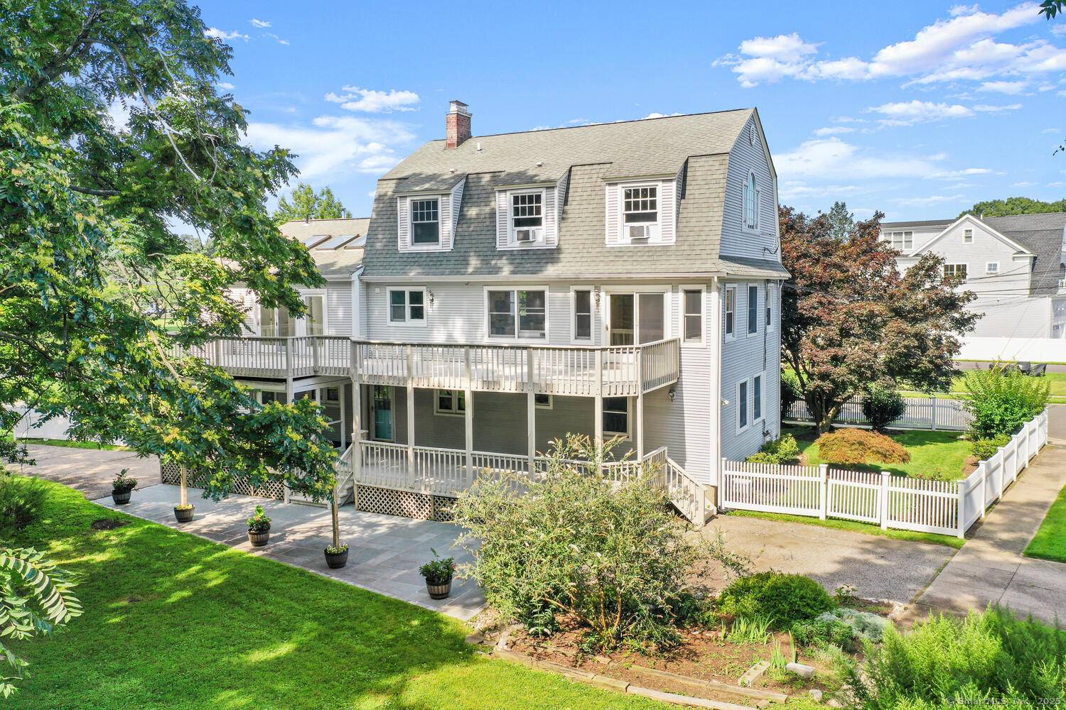 FURNISHED ACADEMIC YEAR 2028 2029 AVAILABLE.