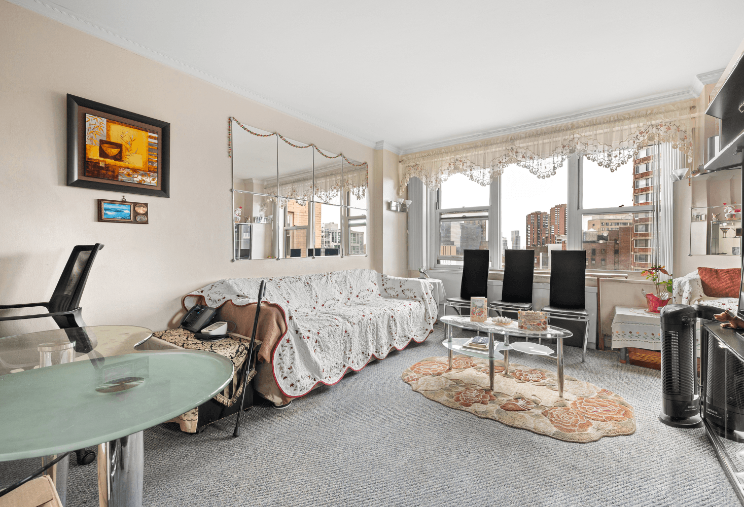 Welcome to 305 East 24th Street 18K, a stunning apartment nestled in the vibrant Kips Bay Gramercy section of NYC, where luxury meets convenience in the heart of the city.