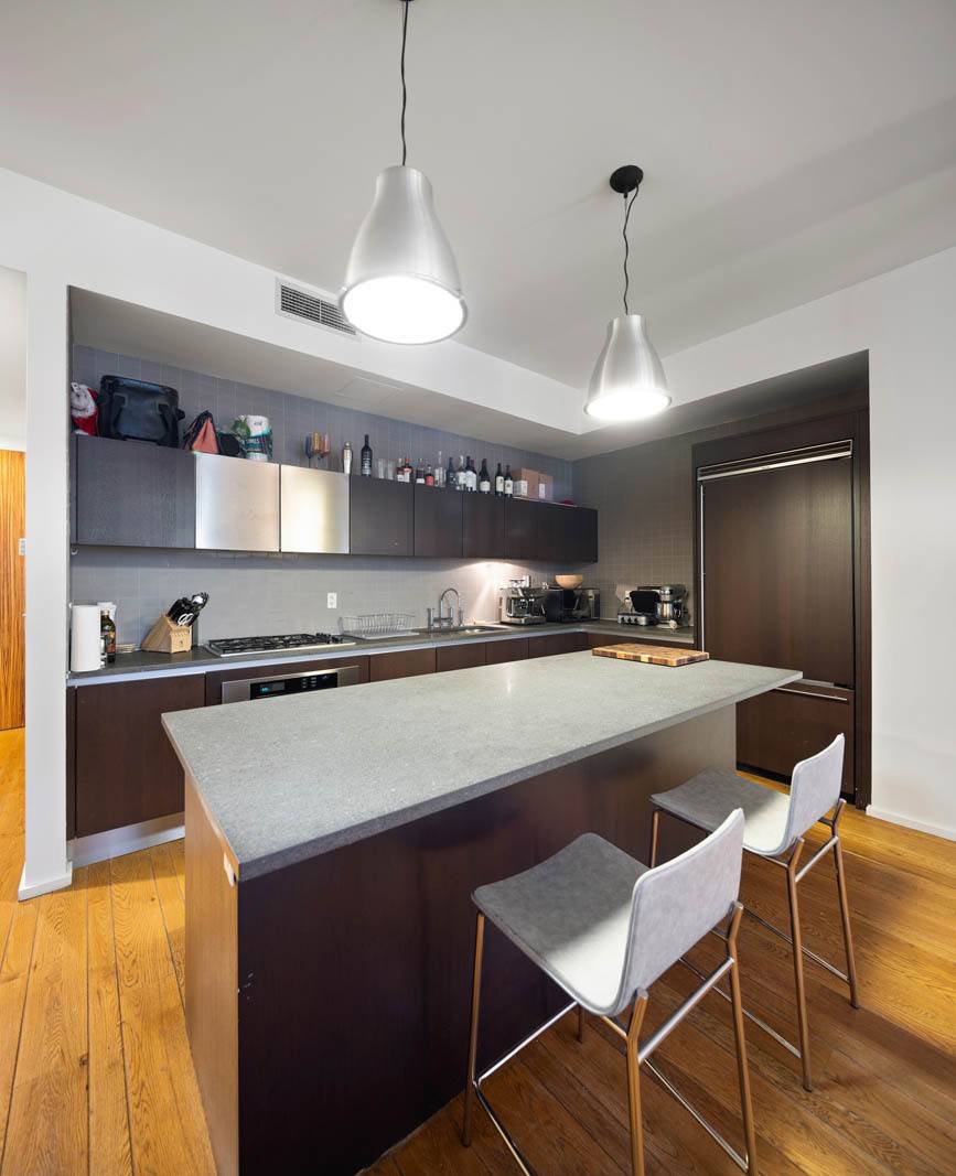 Perfect for entertaining and literally steps away from the heart of Greenwich village amp ; NOHO, this ultra modern and classic one bedroom apartment has to be experienced for one ...