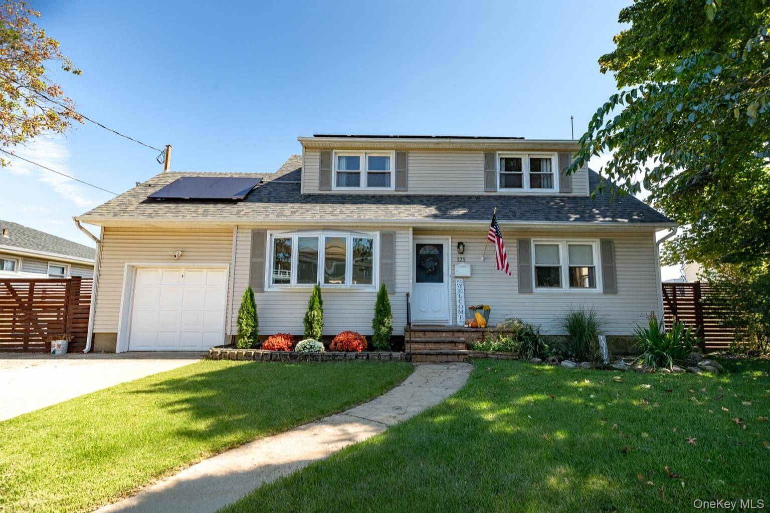 Dreaming of waterfront living ?