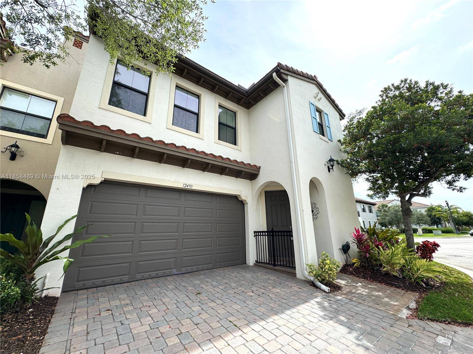 ARTESIA, a Stunning opportunity !
