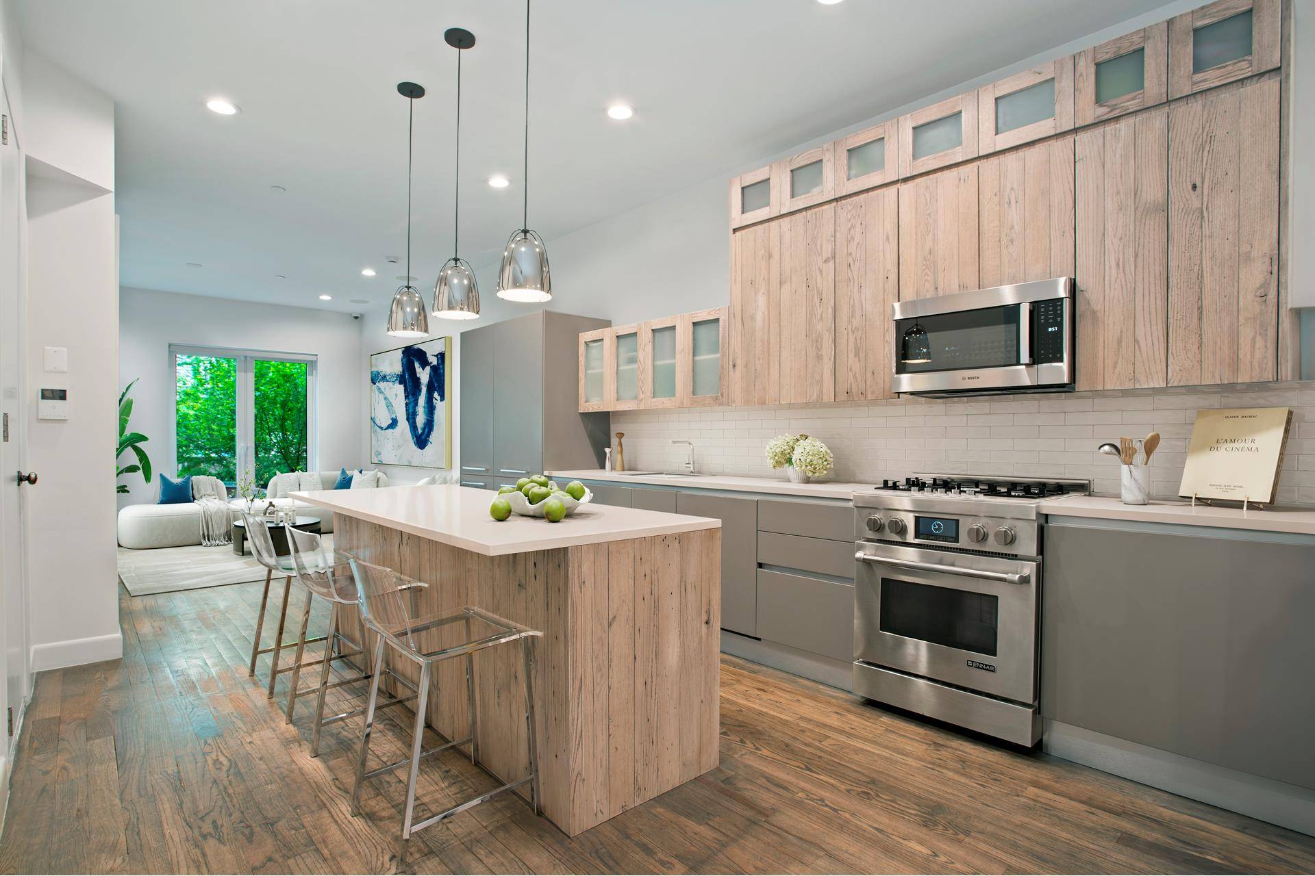 Welcome to your next dream home at 106 Havemeyer Street, Unit 1C, nestled in the vibrant Williamsburg neighborhood !