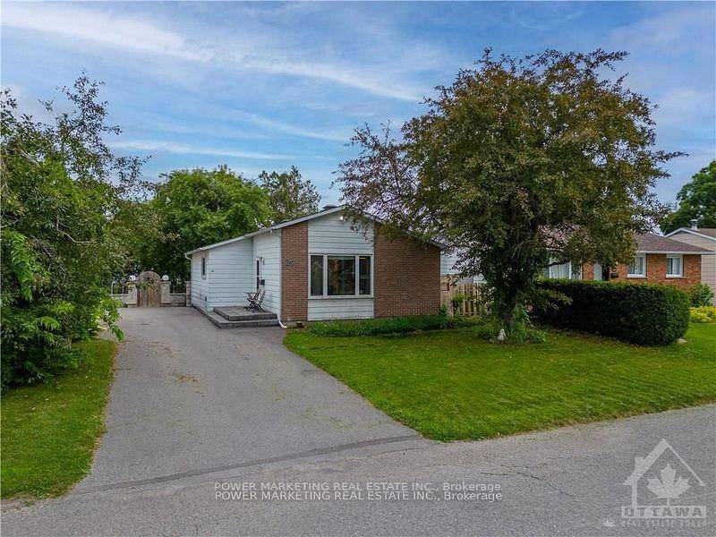 Recently renovated bungalow for sale !