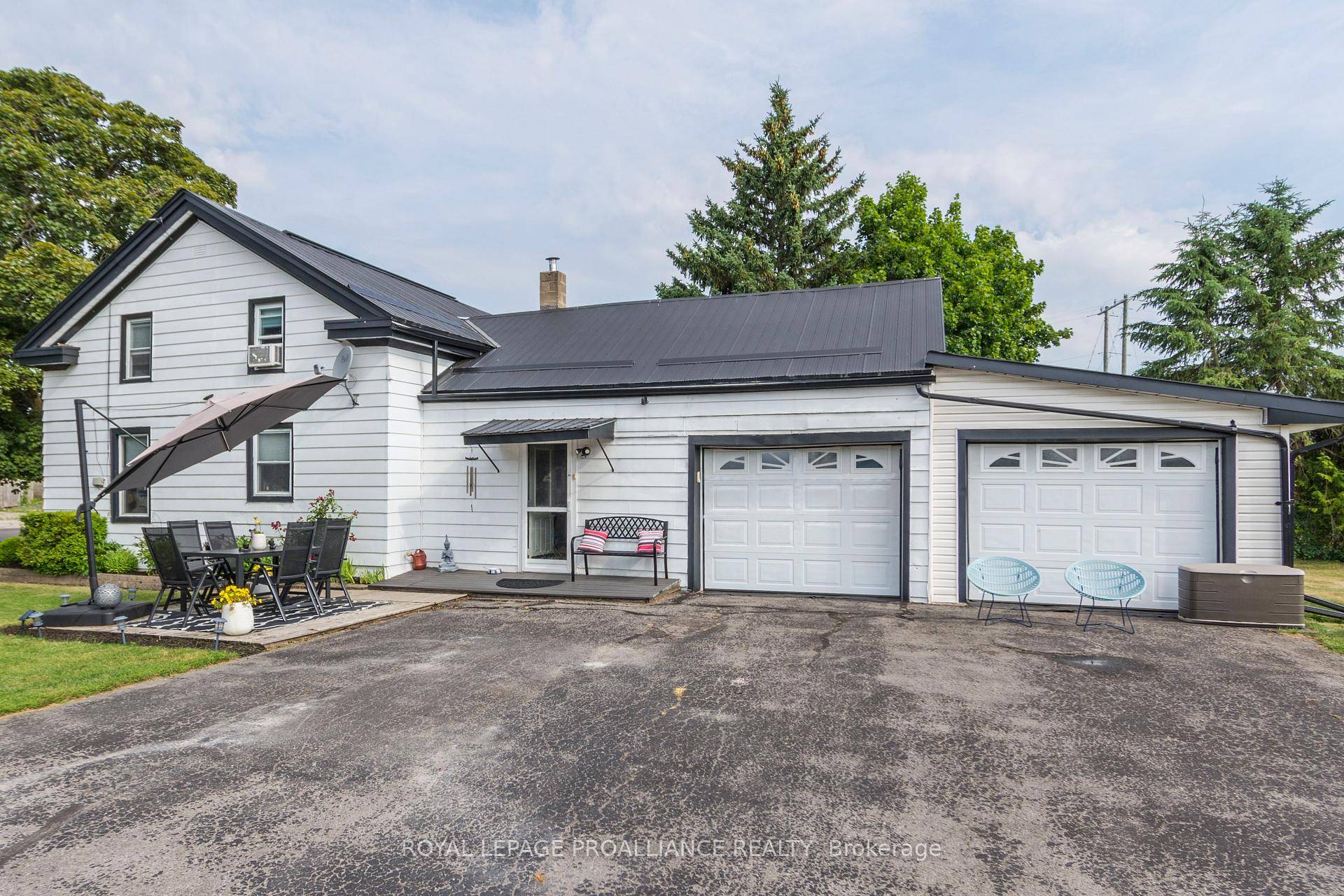 Welcome to this charming 3 bedroom waterfront home on the scenic Trent River !