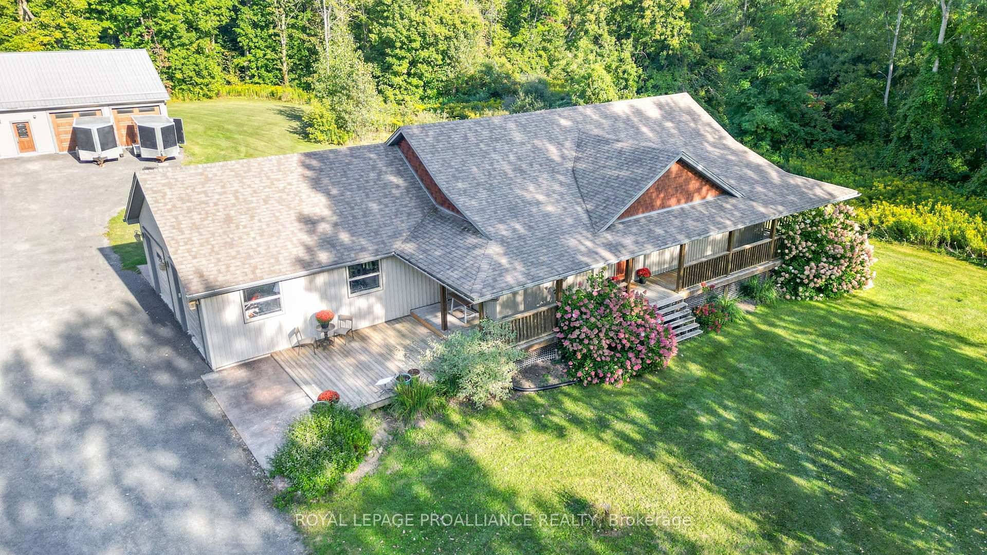 Welcome to 217 Scriver Road The Best of Both Worlds !