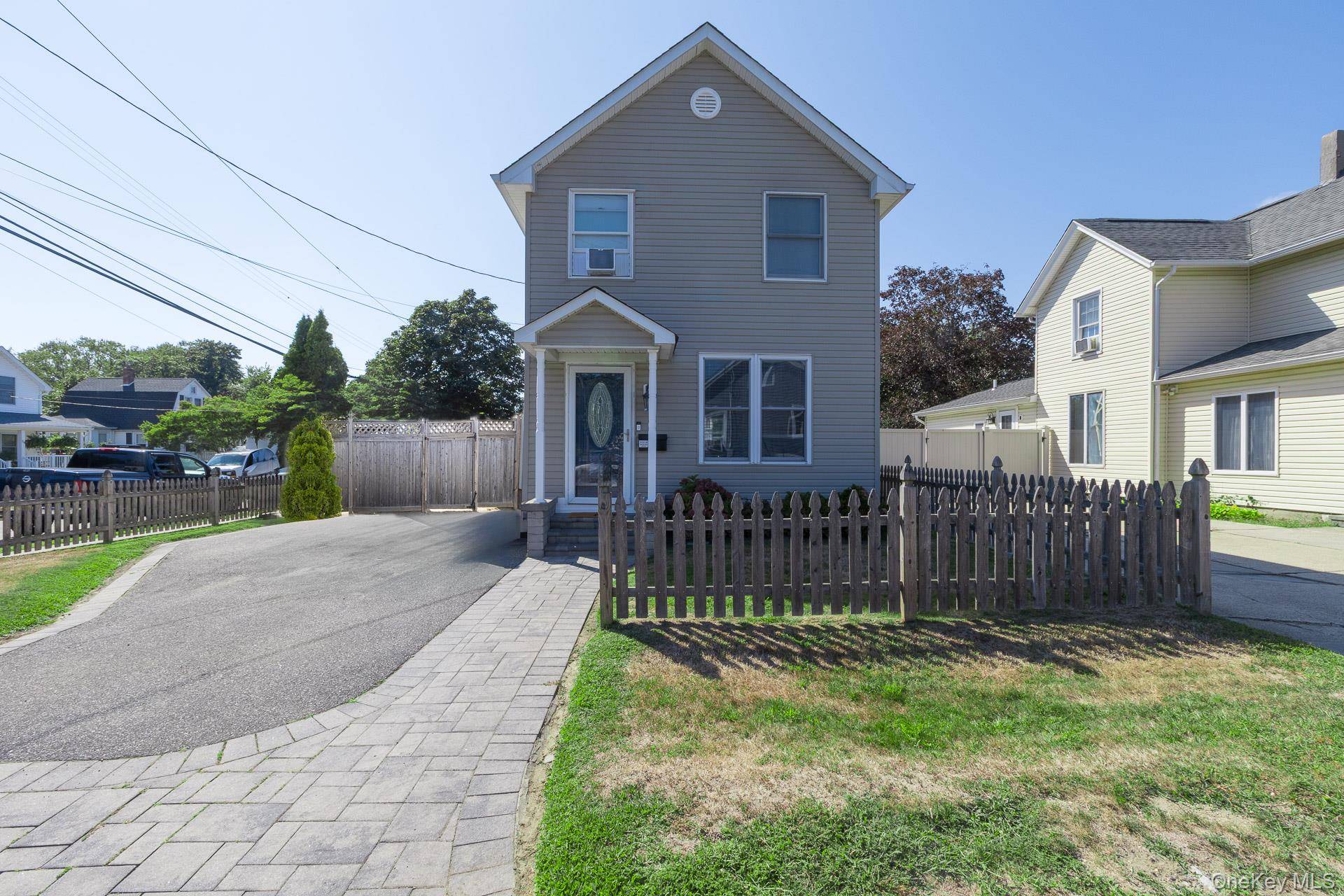 Welcome to 66 Evergreen Ave in Patchogue !