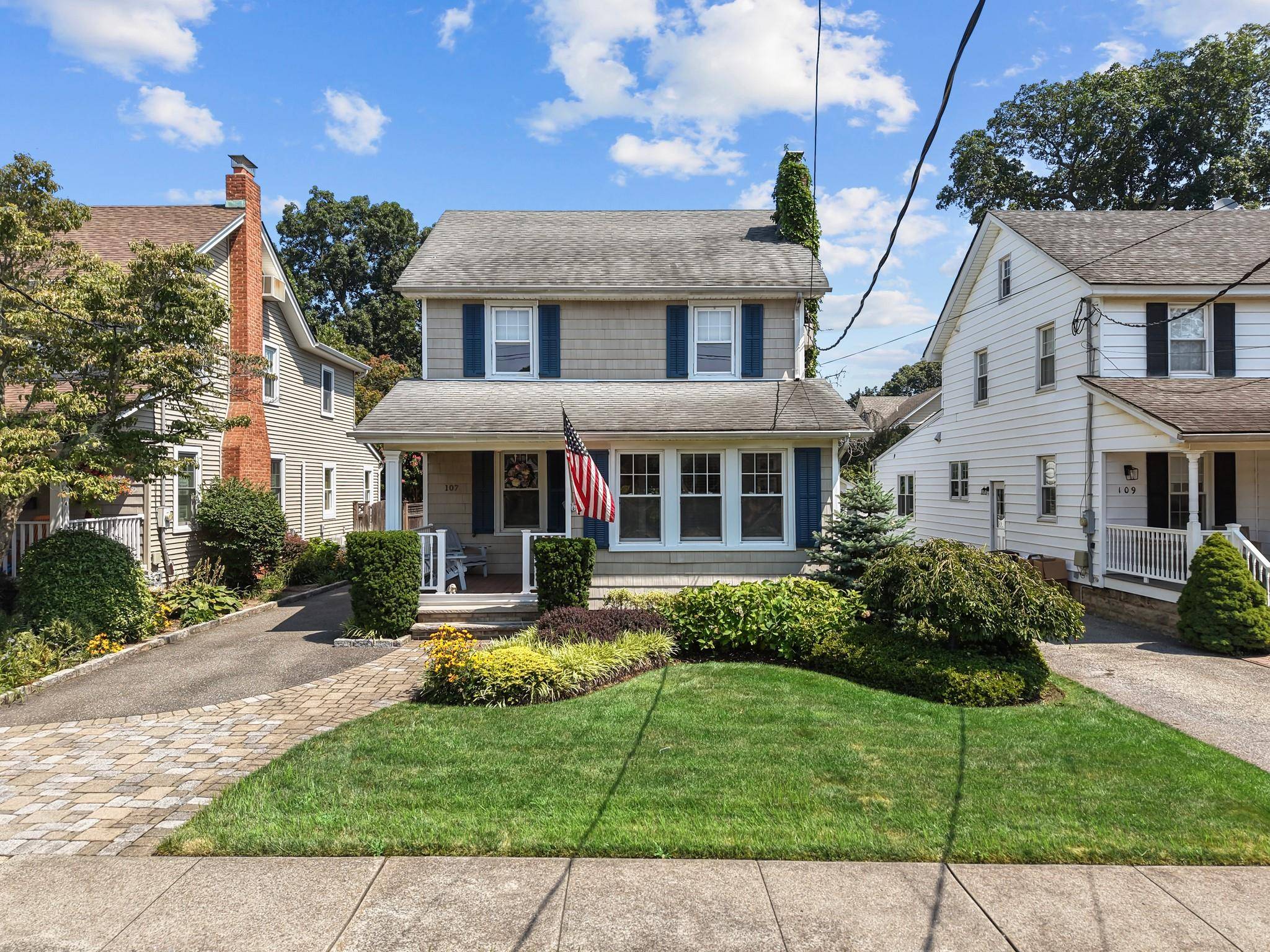 Beautiful three bedroom colonial in the heart of RVC Village zoned to Hewitt Elementary.