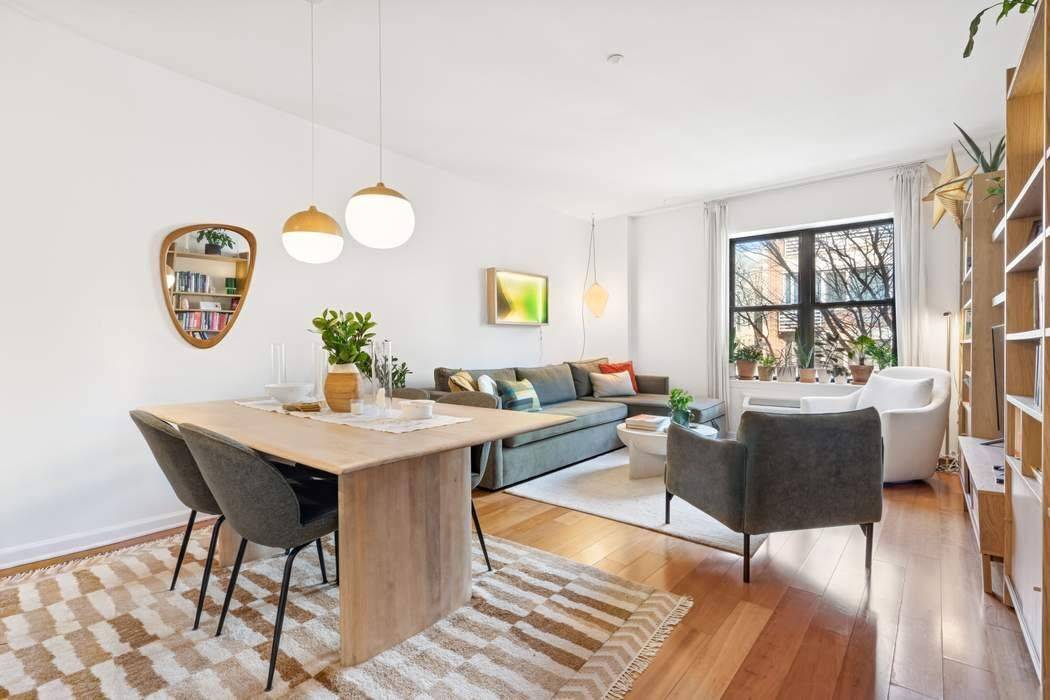 SPACIOUS amp ; BRIGHT 2 BED 2 BATH APARTMENT WITH WASHER amp ; DRYER IN UNIT.