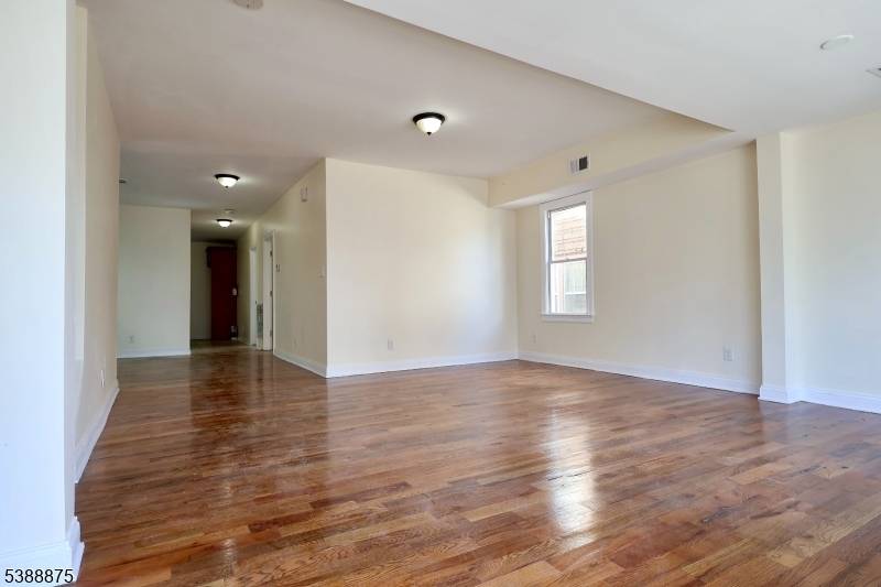 BACK ON MARKET ! ! Buyer unable to perform.