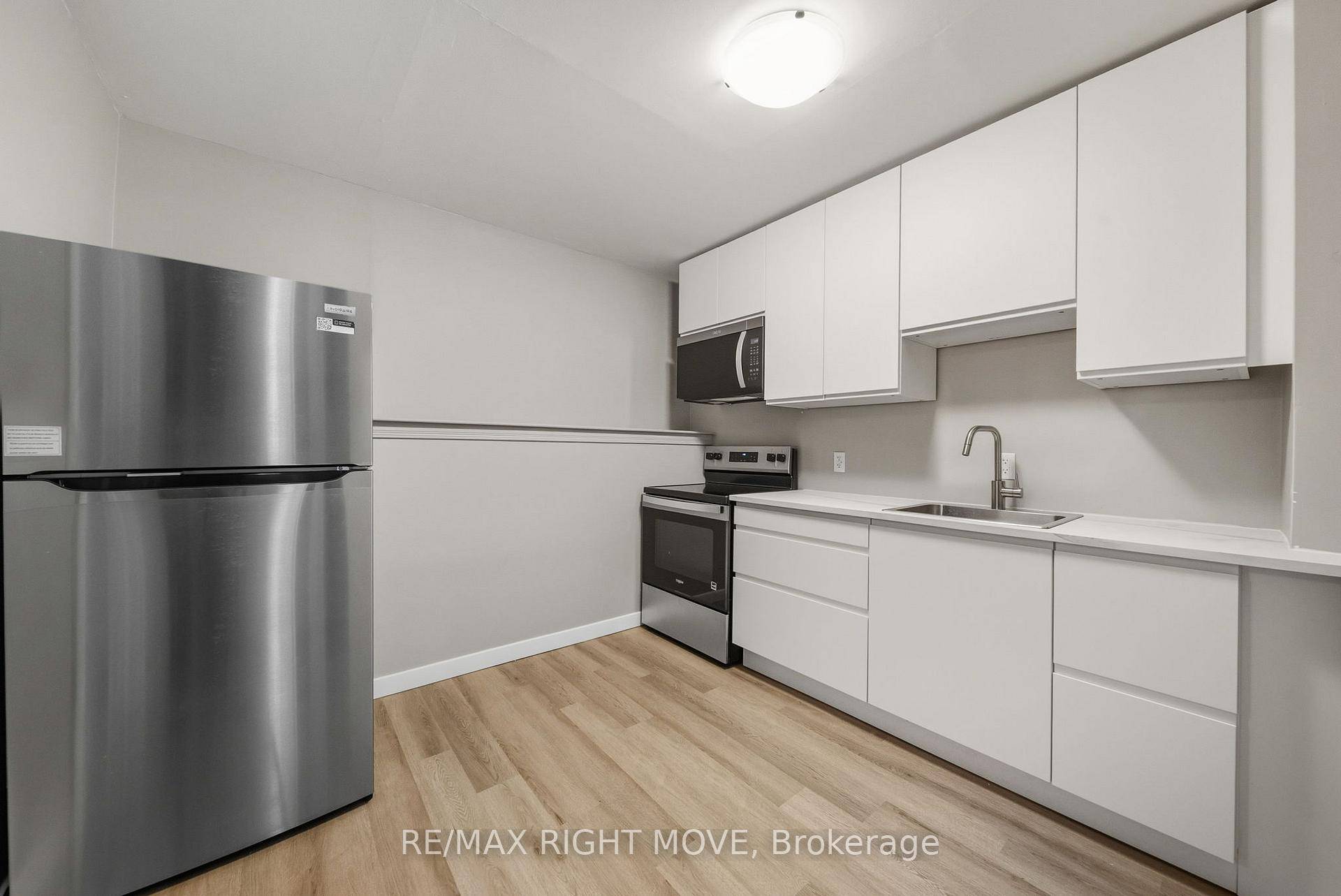 Whether you're looking to live in one unit and rent the other or expand your portfolio with a reliable income property, 218 Hilda Street delivers flexibility and peace of mind ...