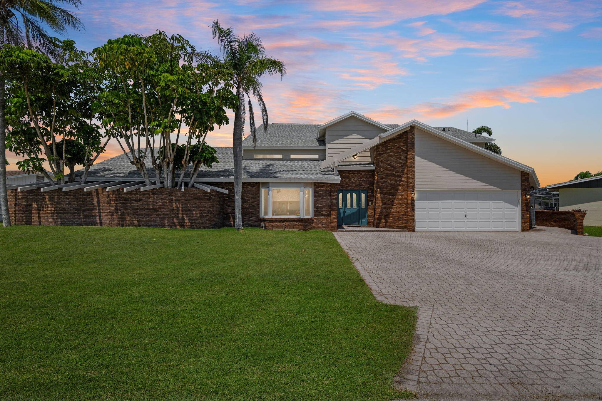 Welcome to your waterfront dream in Merritt Island !