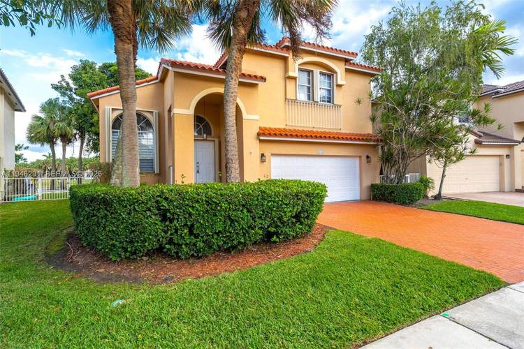 Welcome to this beautiful home that perfectly blends location, lifestyle, and value a true must see !