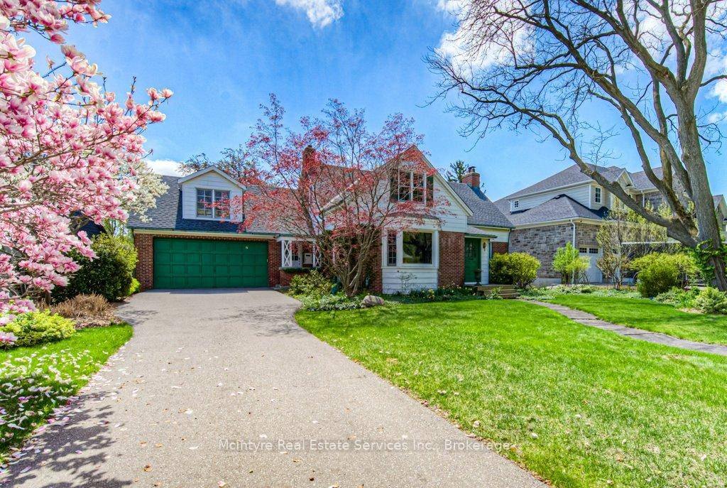Welcome to a one of a kind residence built in 1950 by renowned community builder Ira Needles, who called it home until 1986.