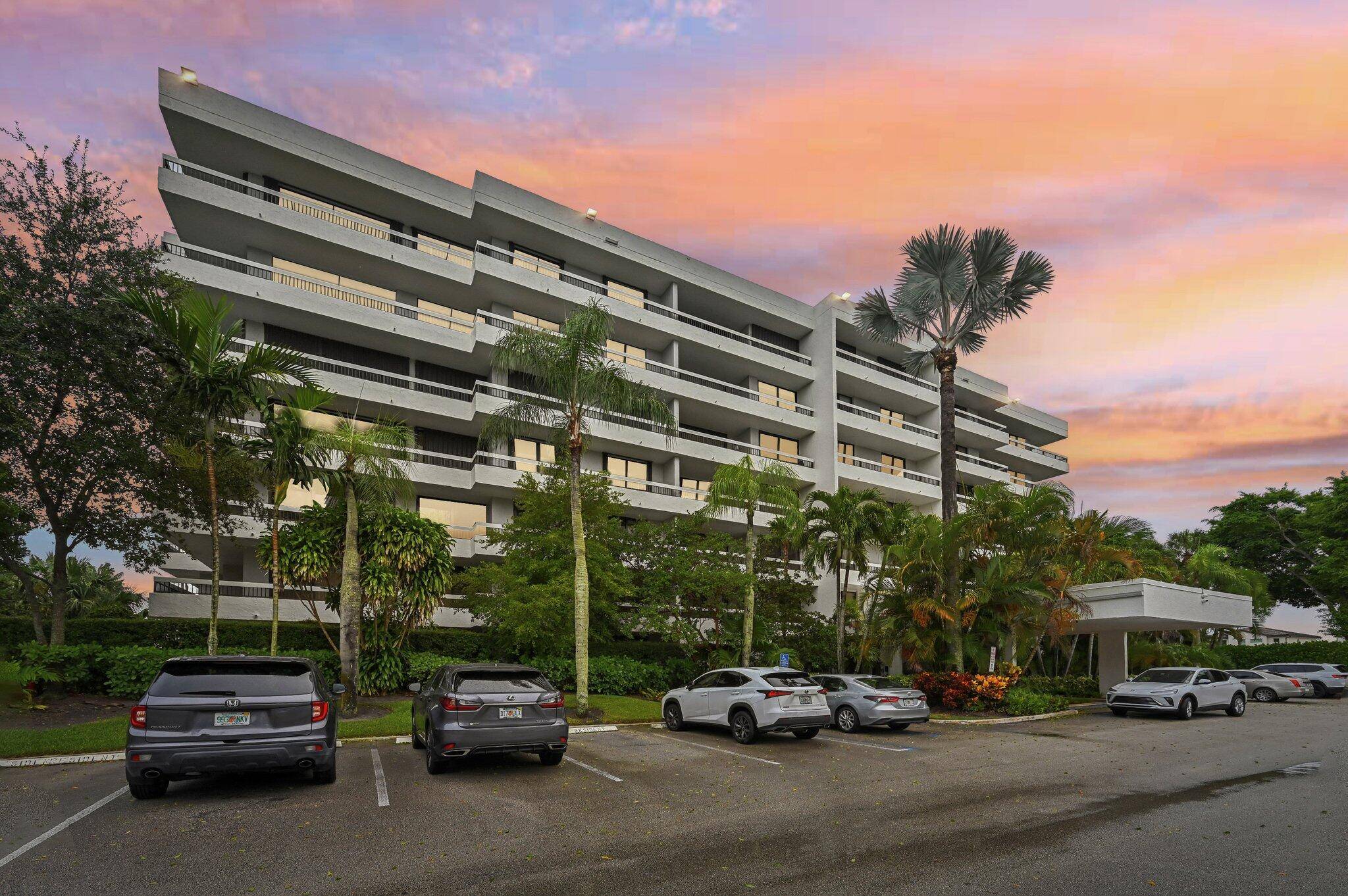 Discover this rare oversized 3 bedroom, 2 bath condo offering more than 1, 700 sq.
