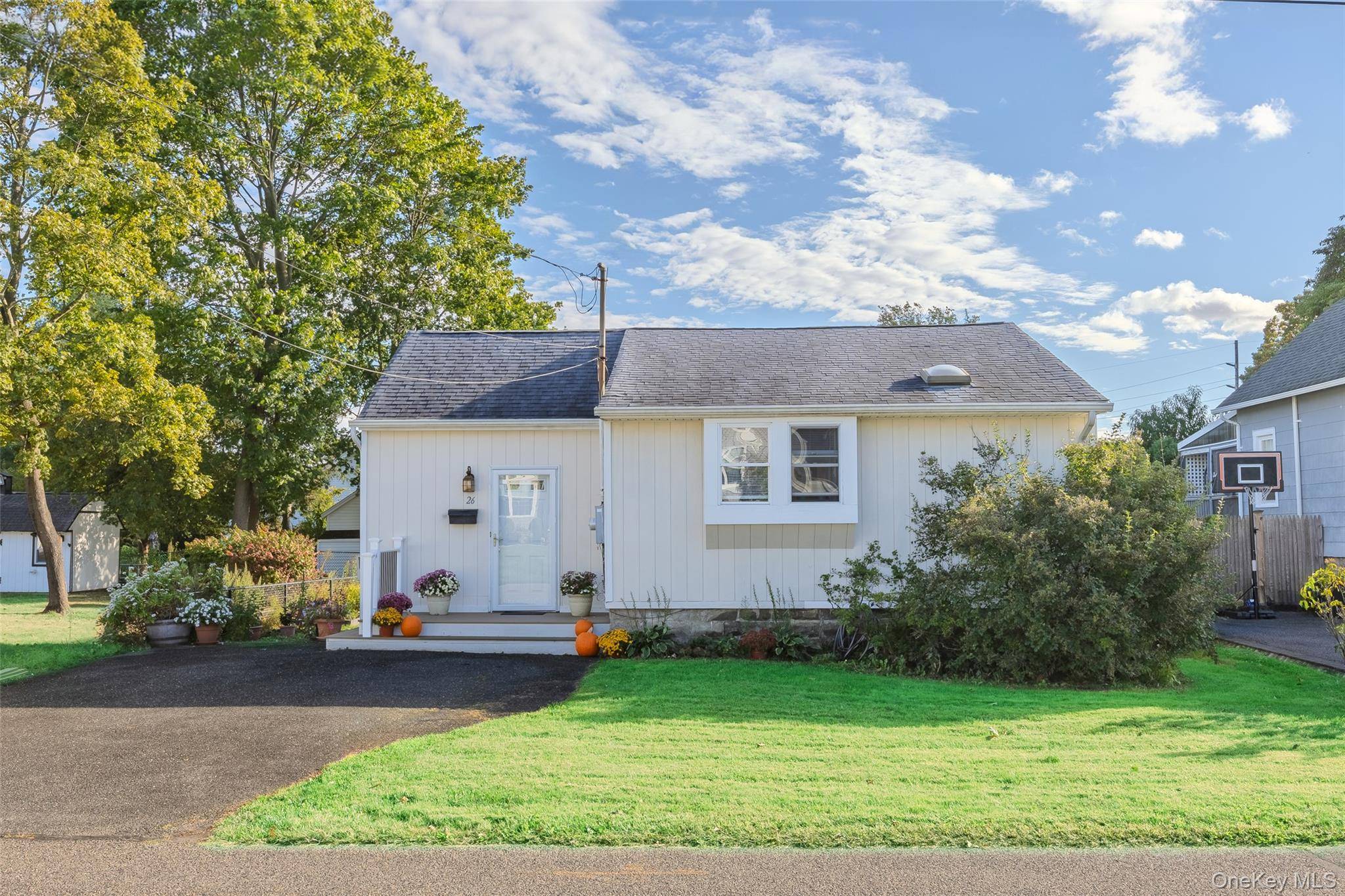 Welcome to this move in ready, newly renovated split ranch nestled in the heart of West Babylon located in the desirable Babylon School District.