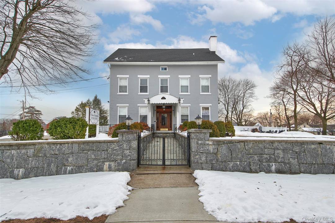 Highly visible mixed use commercial space available for lease in the charming Town of Verplanck.