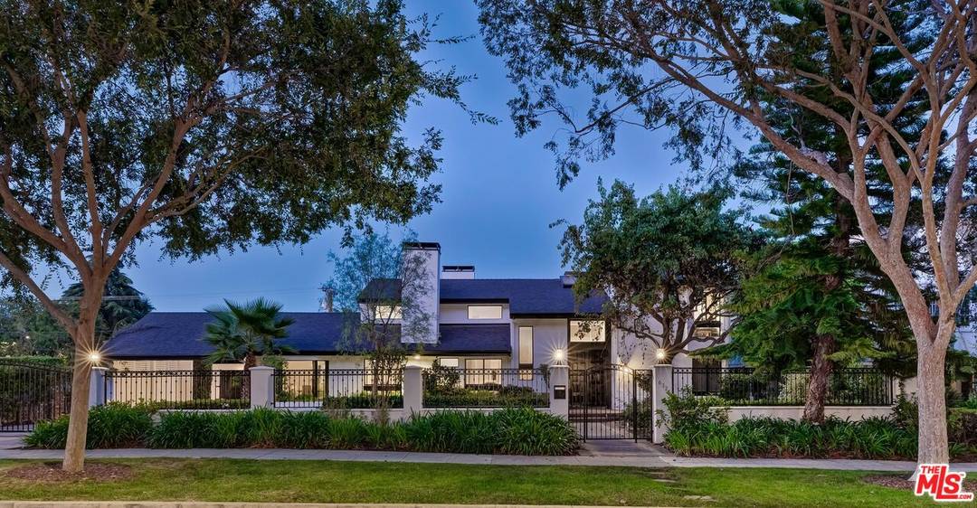 612 N Elm Dr 5BR Beverly Hills Post Office | B.H.P.O. La