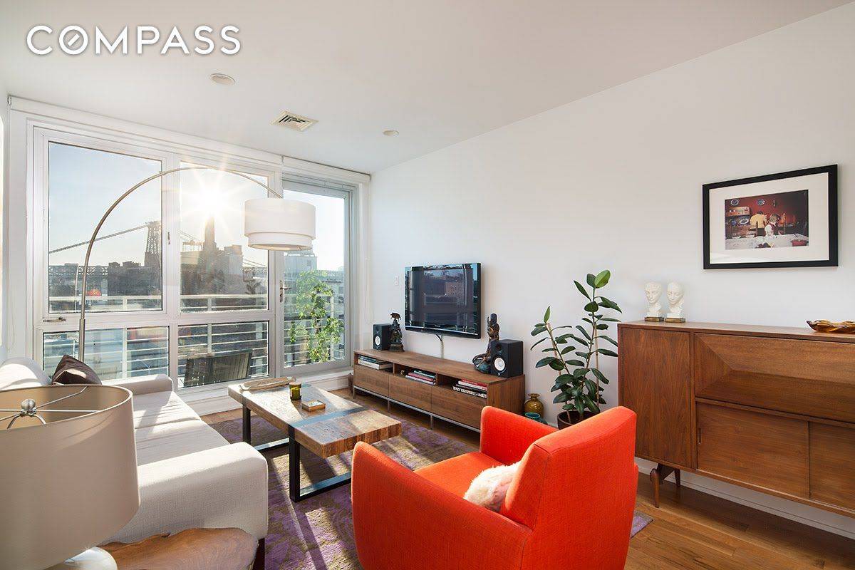 Key points for this convertible two bedroom include 10 years remaining on 421a tax abatement Heat, hot water and cooking gas are included in common charges Purchase from original owner ...