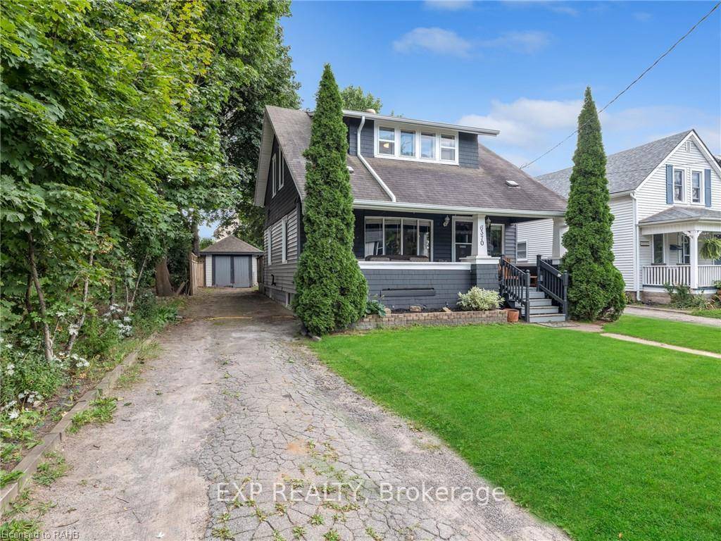 Welcome to this charming detached 1.