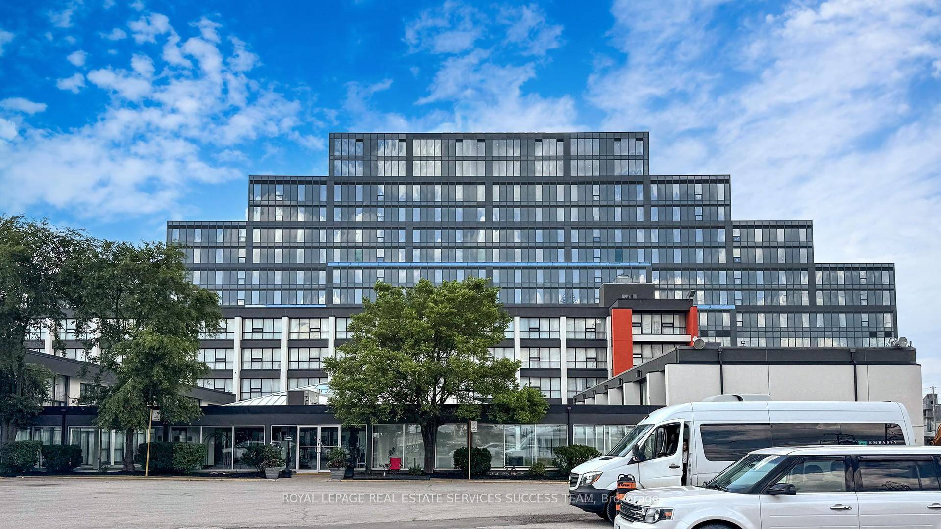 BRAND NEW HIGH END OFFICE amp ; RETAIL SPACES ACROSS TORONTO PEARSON AIRPORT !