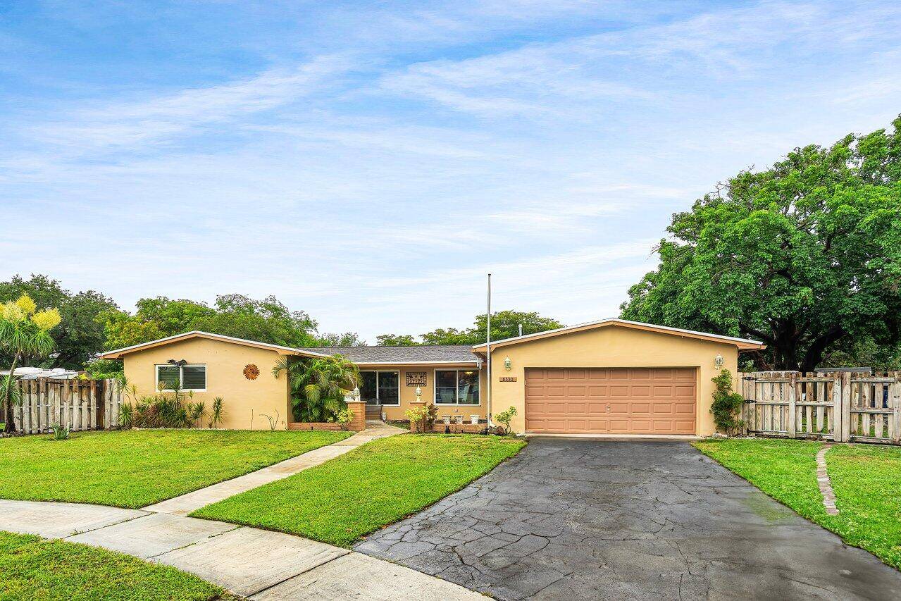 Spacious 3 bedroom 2 bath home on a cul de sac in the heart of Pembroke Pines with 1, 907 sq ft of living space.